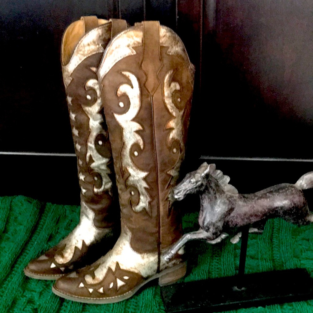 Brand new Sheryl Crow Leather Boots -simply gorgeous ⭐️
